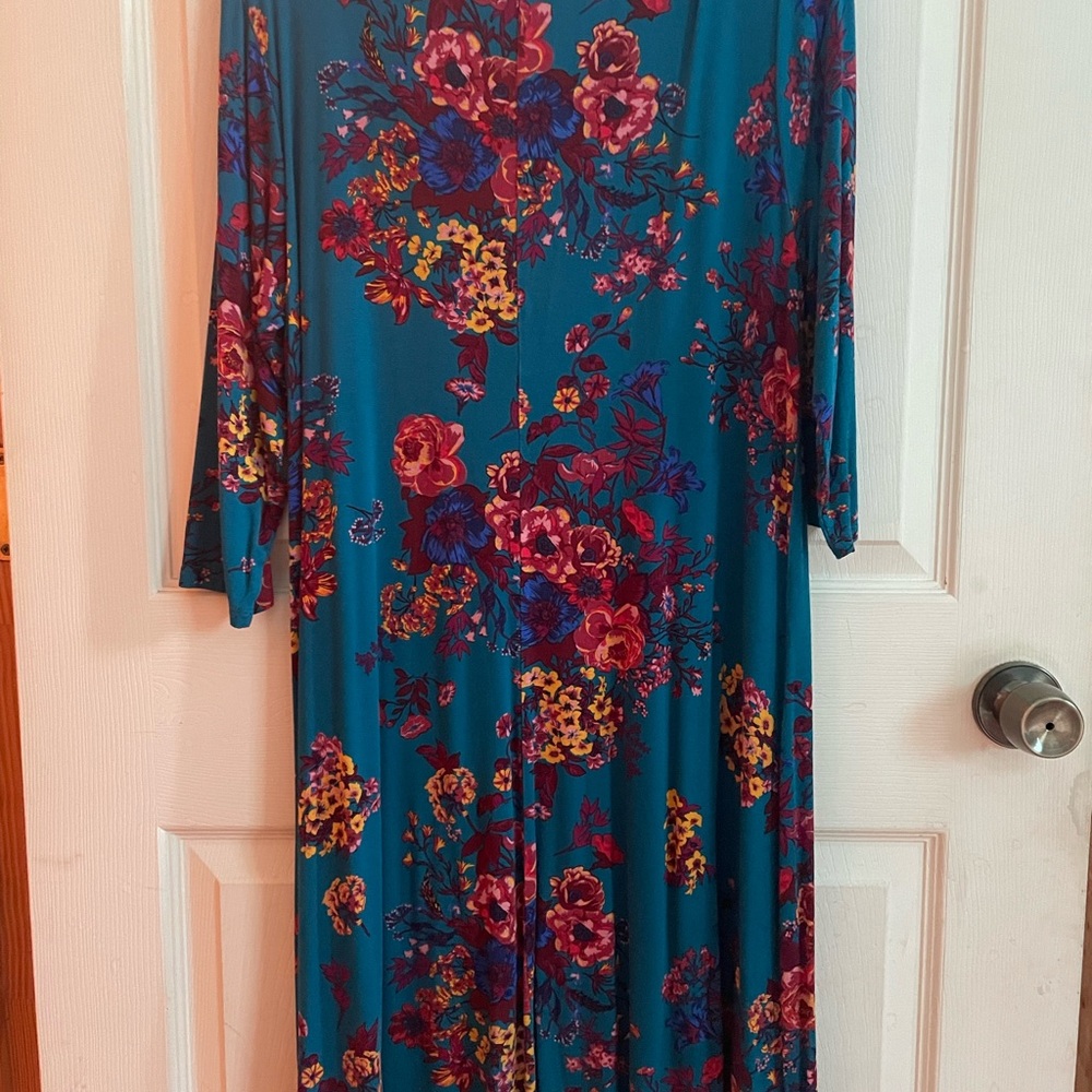 The Pioneer Woman Teal Floral Midi Dress - Picture 2 of 9